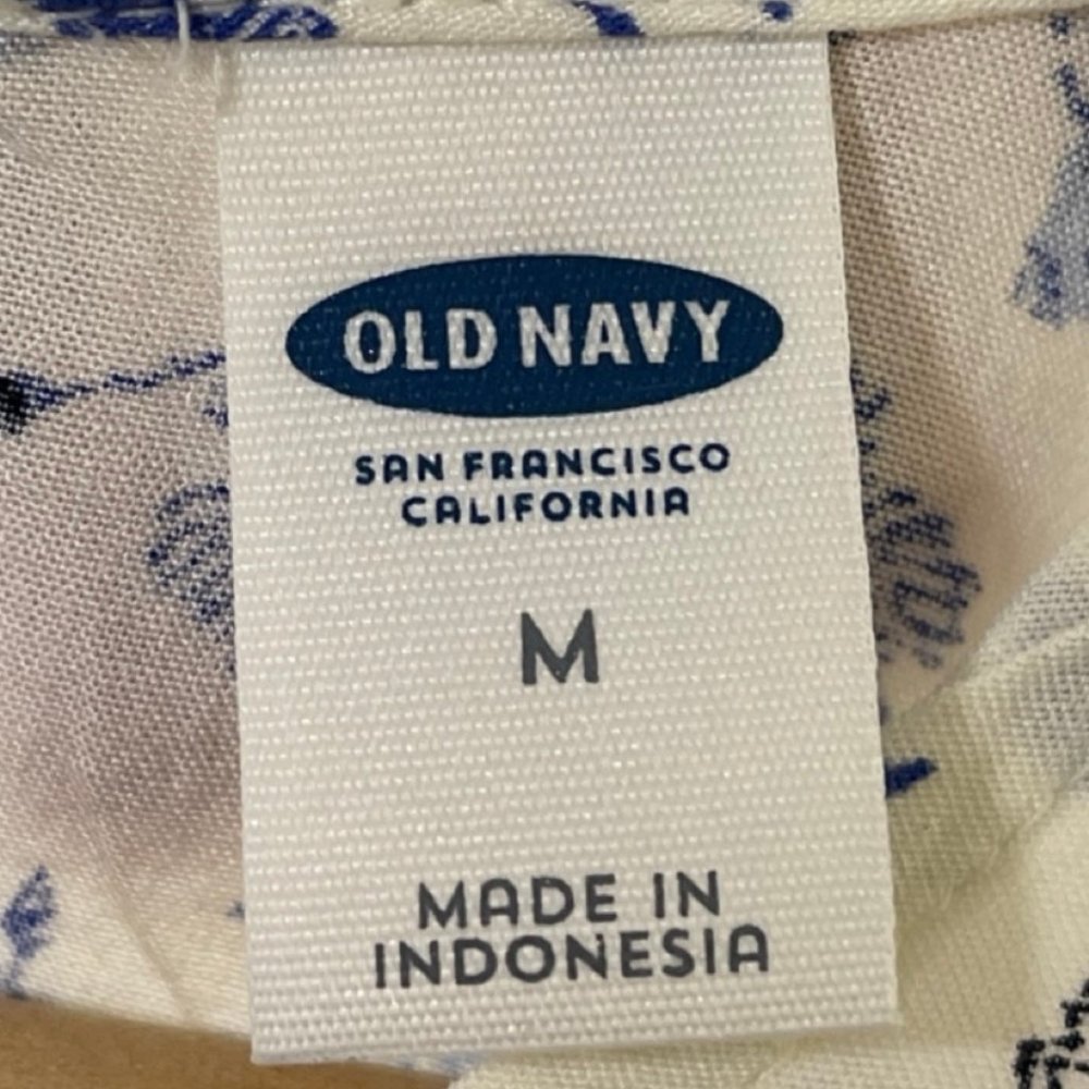 OLD NAVY | Blue and White Floral Sleeveless Racerback Blouse | Size M - Picture 5 of 8